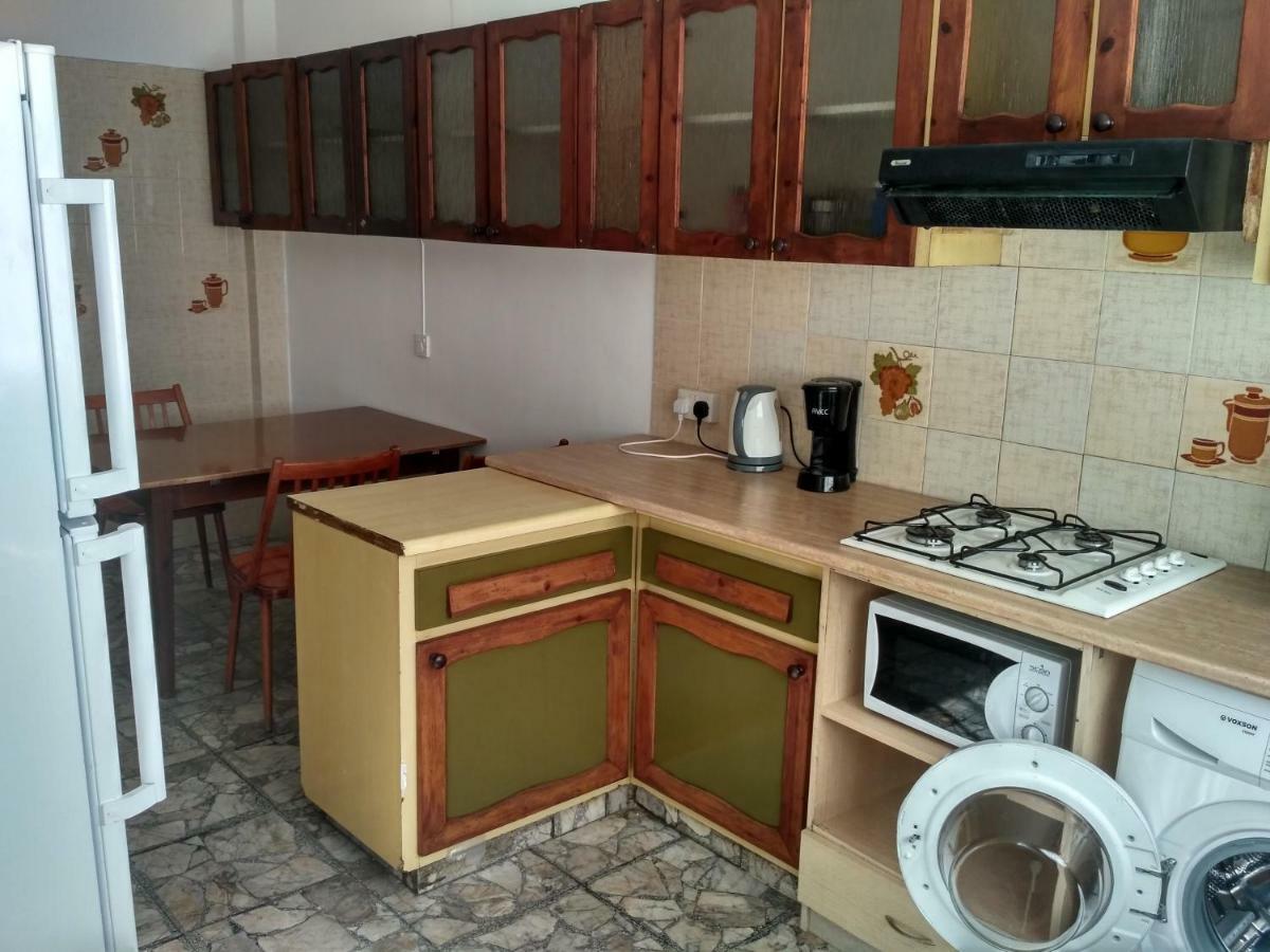 Mystery Shack Limassol Exterior foto